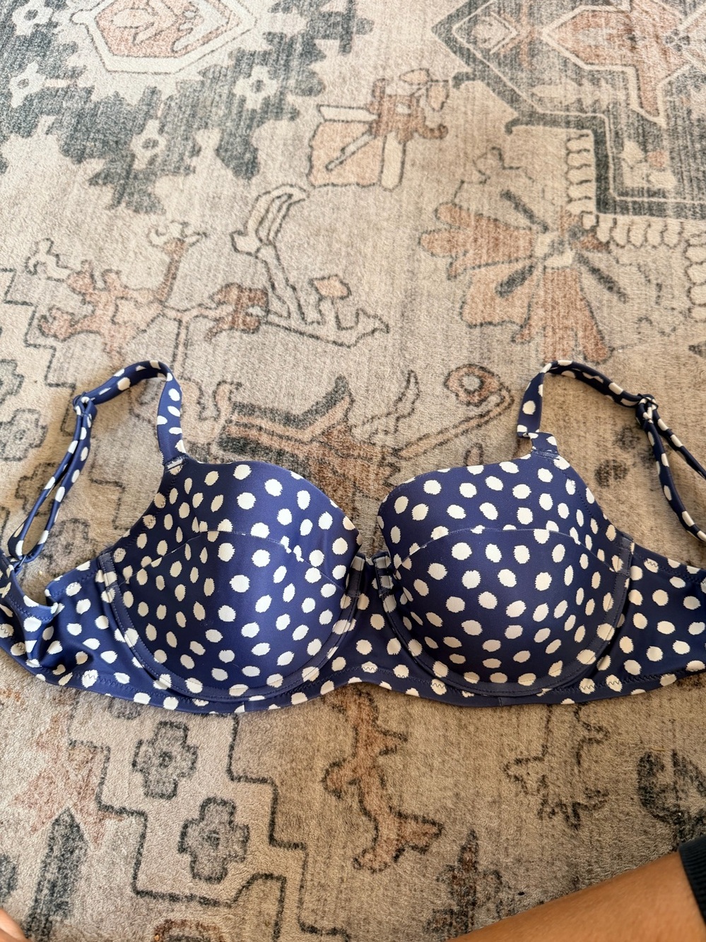 NWT Aerie - Navy/white Polka dot Bikini top 38C